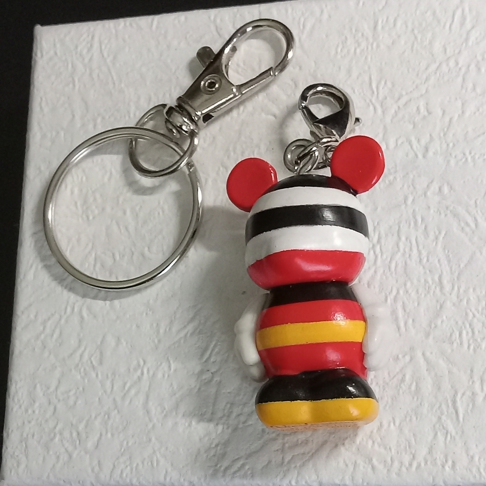 Disney Vinylmation Mickey Mouse Keychain (EUC)